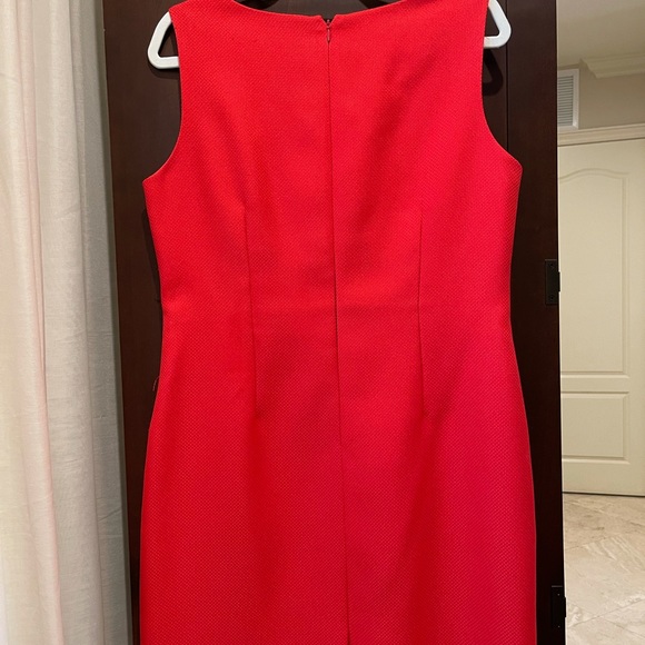 Pretty Red Dress! - Picture 2 of 4